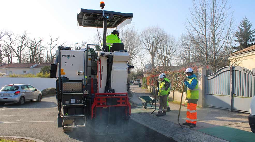 Peperiot mène des travaux de rabotage à Pessac (33)