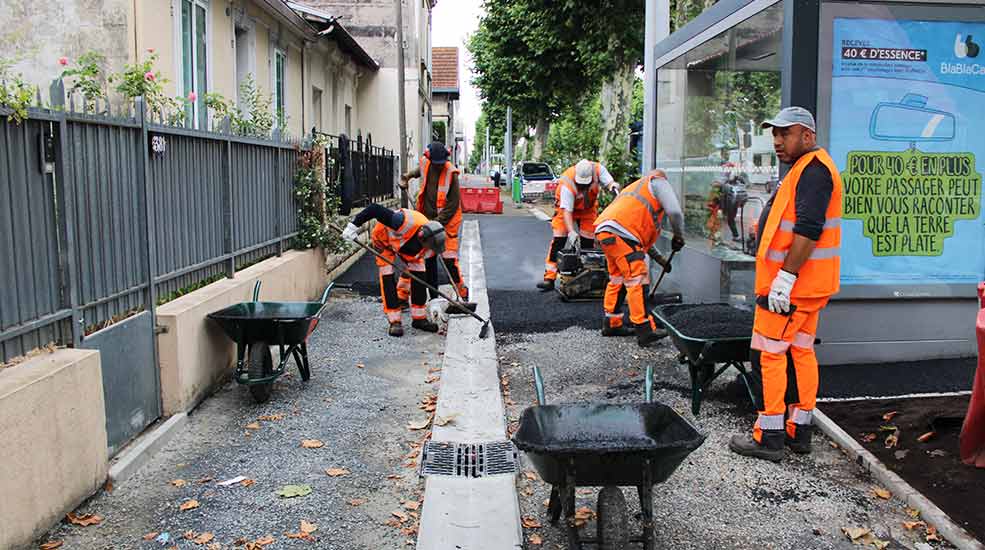 Réalisation d’enrobé manuel à Bègles (33)